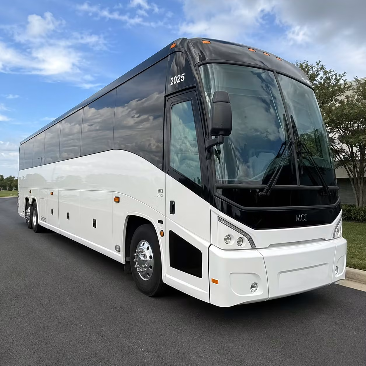 beale street music festival and outdoor concert bus rentals in memphis