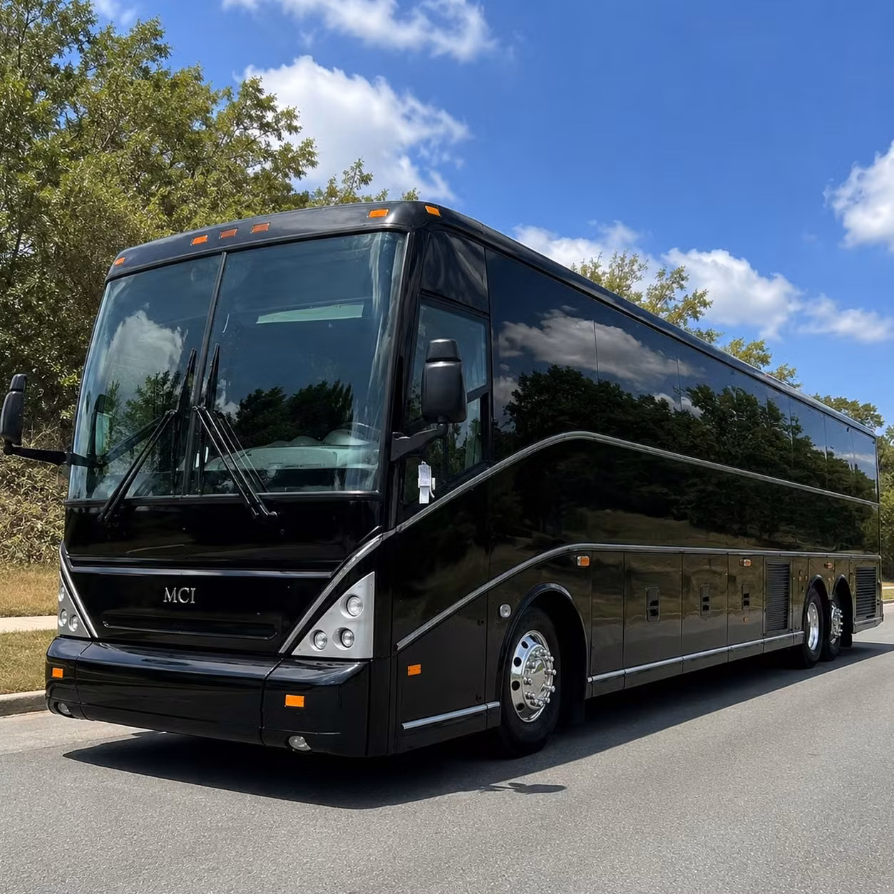 employee shuttle services for memphis businesses and corporate campuses