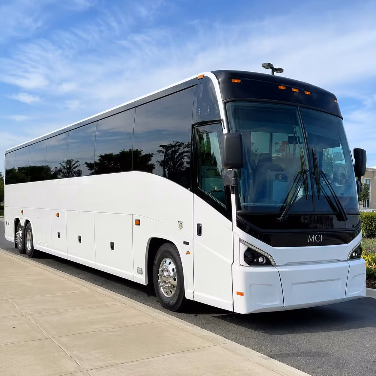 memphis charter bus rental exterior