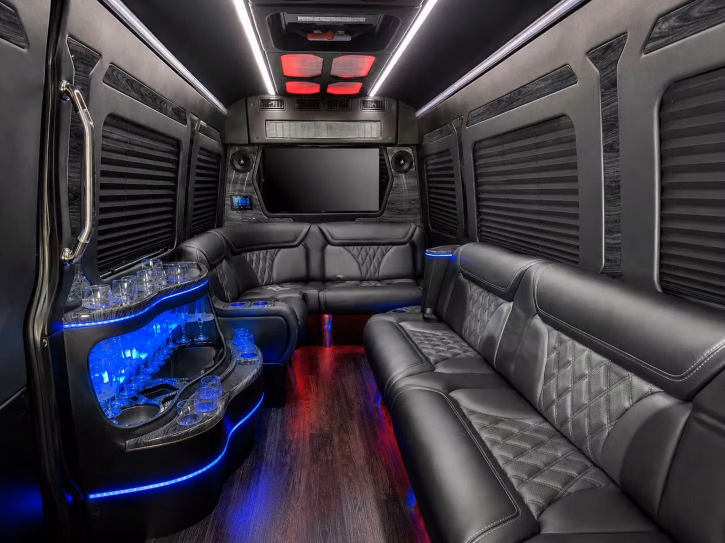 your memphis wedding party reunion or special event deserves comfortable long distance transportation